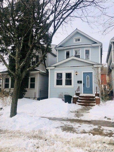 84-38 109th ST, Richmond Hill North, NY 11418