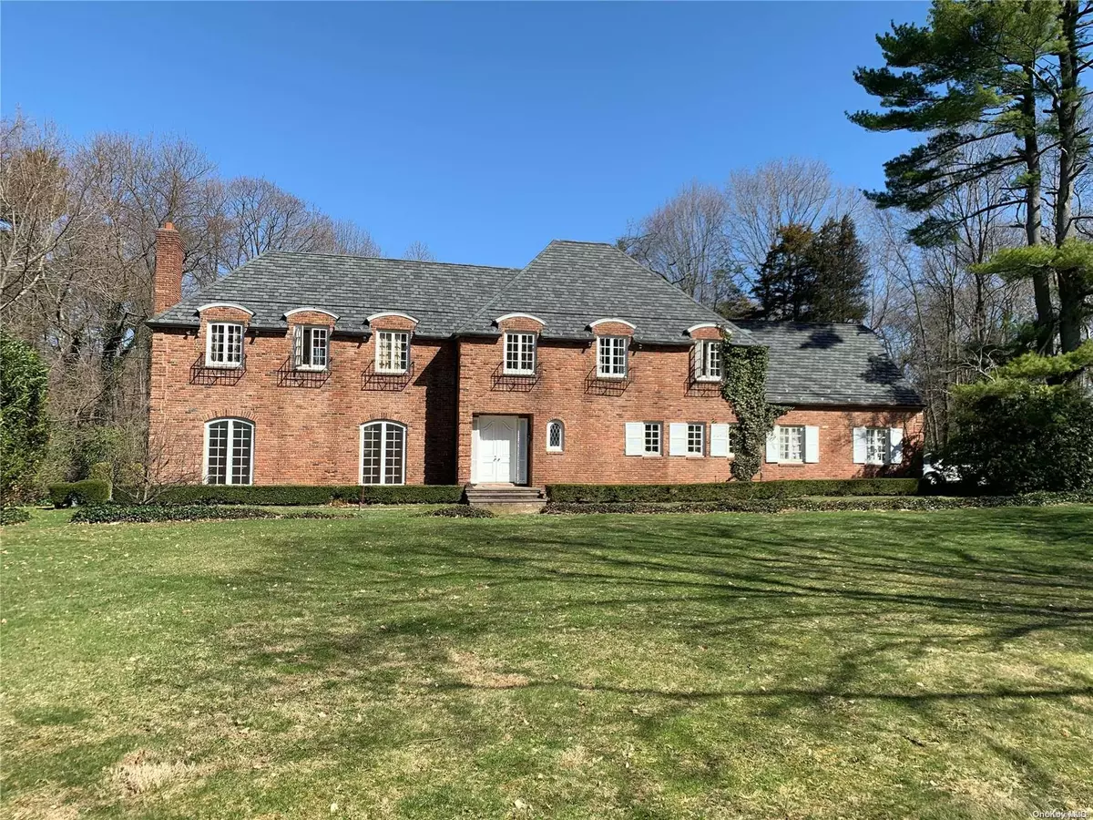 Muttontown, NY 11771,891 Ripley LN