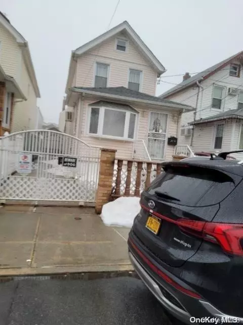 Richmond Hill S., NY 11419,10752 124 ST