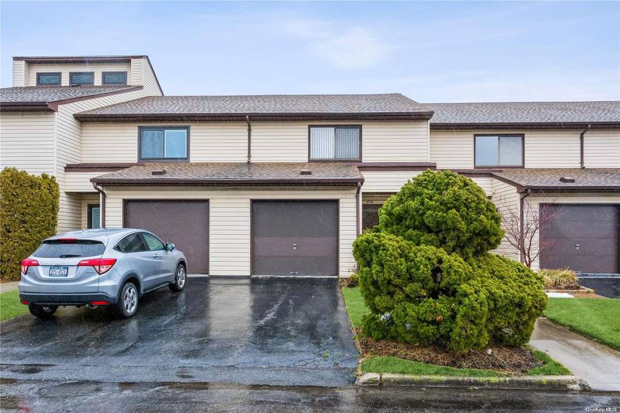 100 Daly BLVD #2407, Oceanside, NY 11572