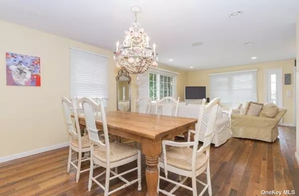 Ocean Beach, NY 11770,748 Ocean Breeze WALK