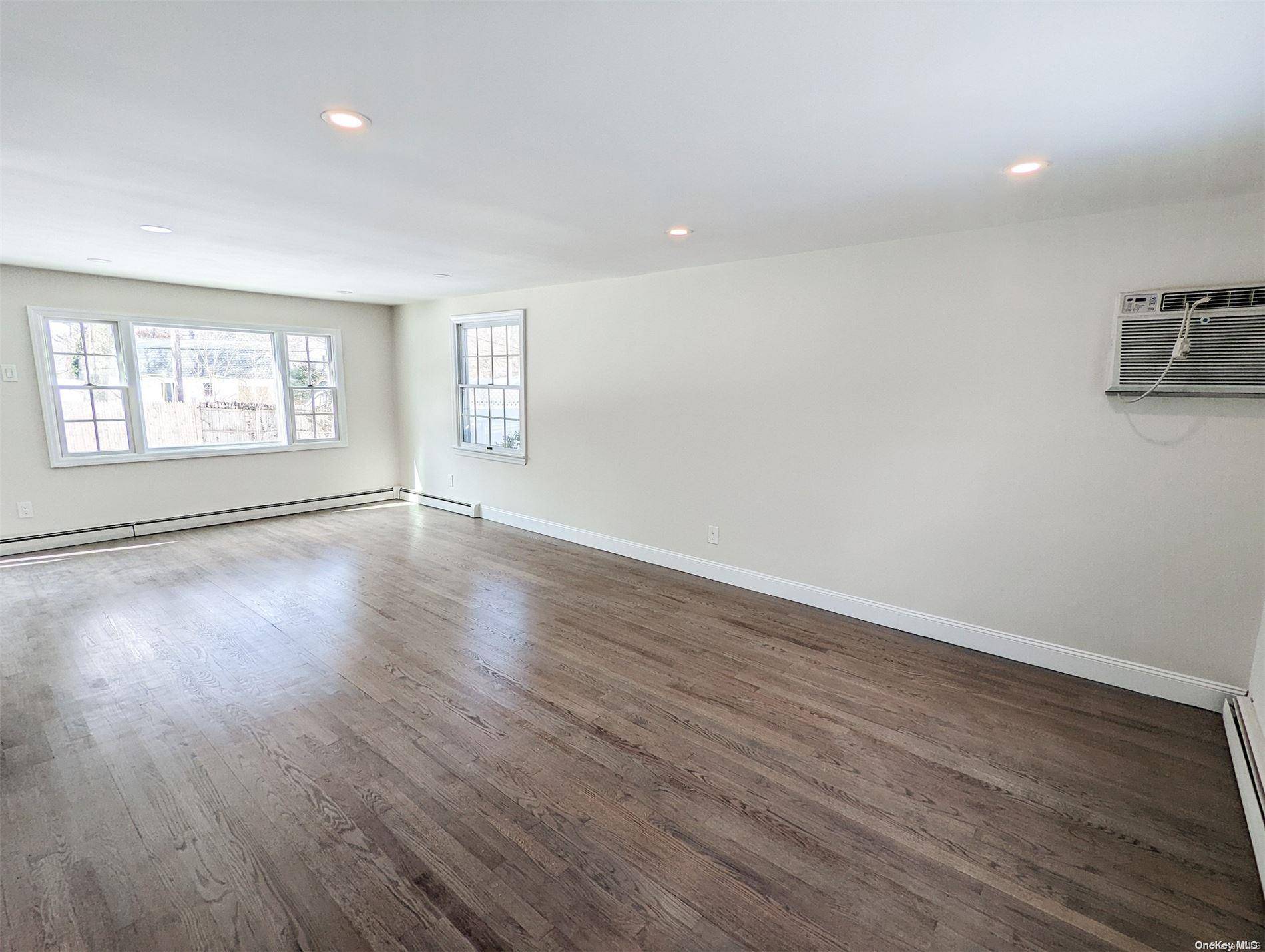 1340 Waverly AVE, Farmingville, NY 11738