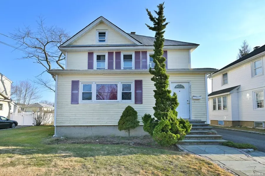 2540 Wilson AVE, Bellmore, NY 11710