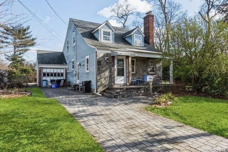 1355 Stewart, North Baldwin, NY 11510