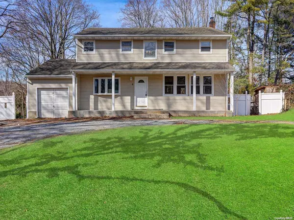 6 Lower RD, Smithtown, NY 11787