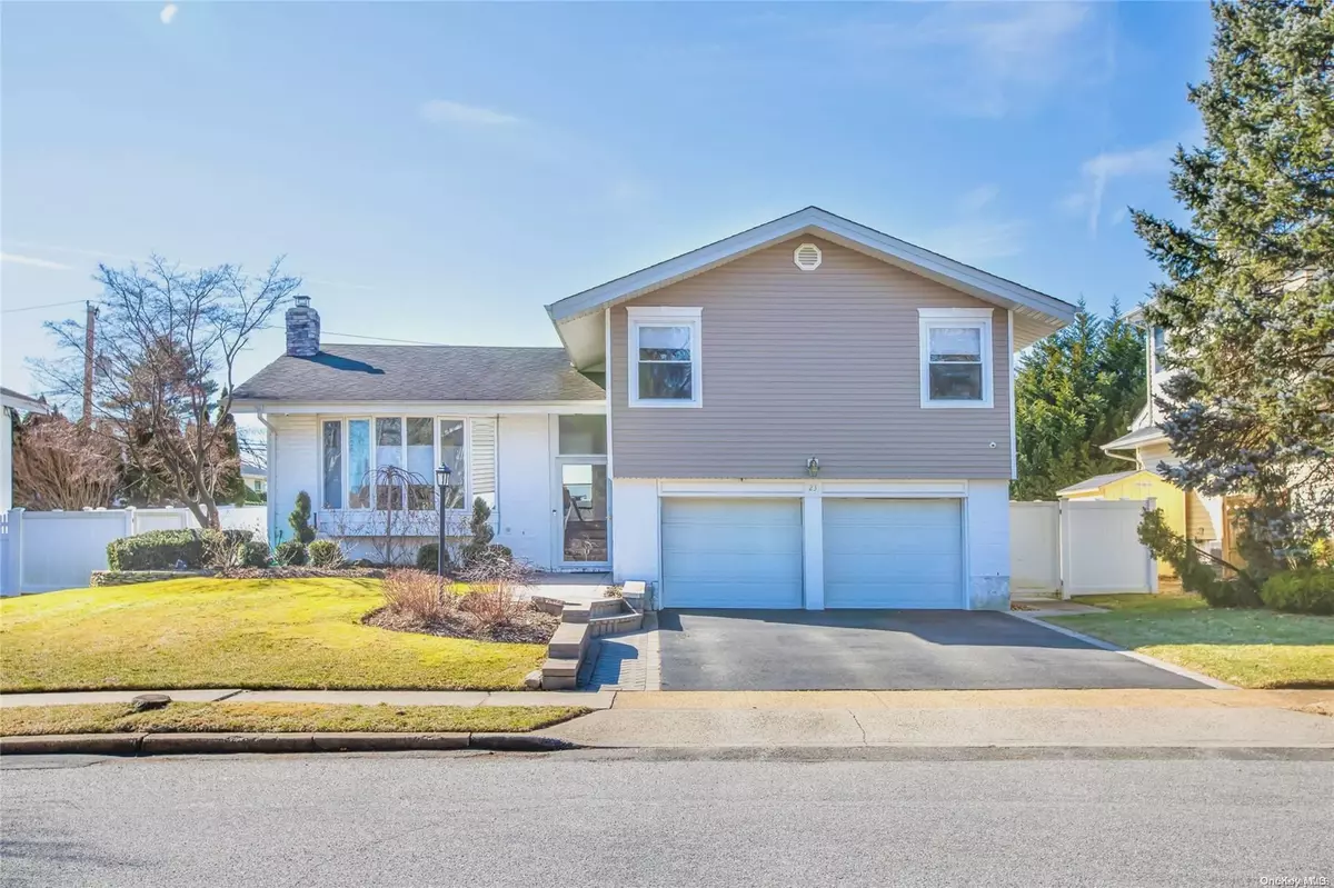 Jericho, NY 11753,23 Middle LN