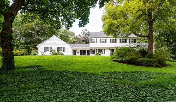 Cold Spring Harbor, NY 11724,6 Kaylor CT