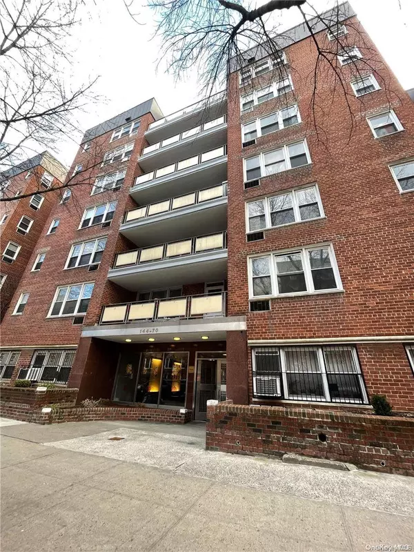 144-70 41 AVE #1D,  Flushing,  NY 11355