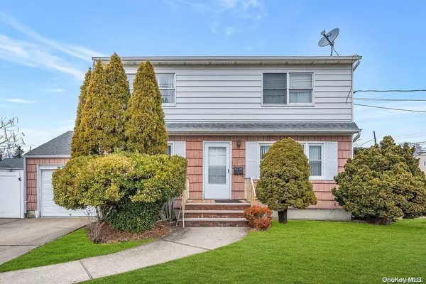 1484 Herzel BLVD, West Babylon, NY 11704