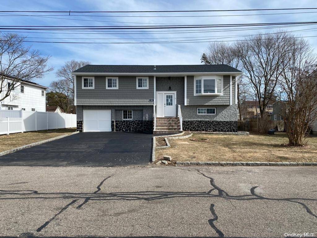 105 S 32nd ST, Wyandanch, NY 11798