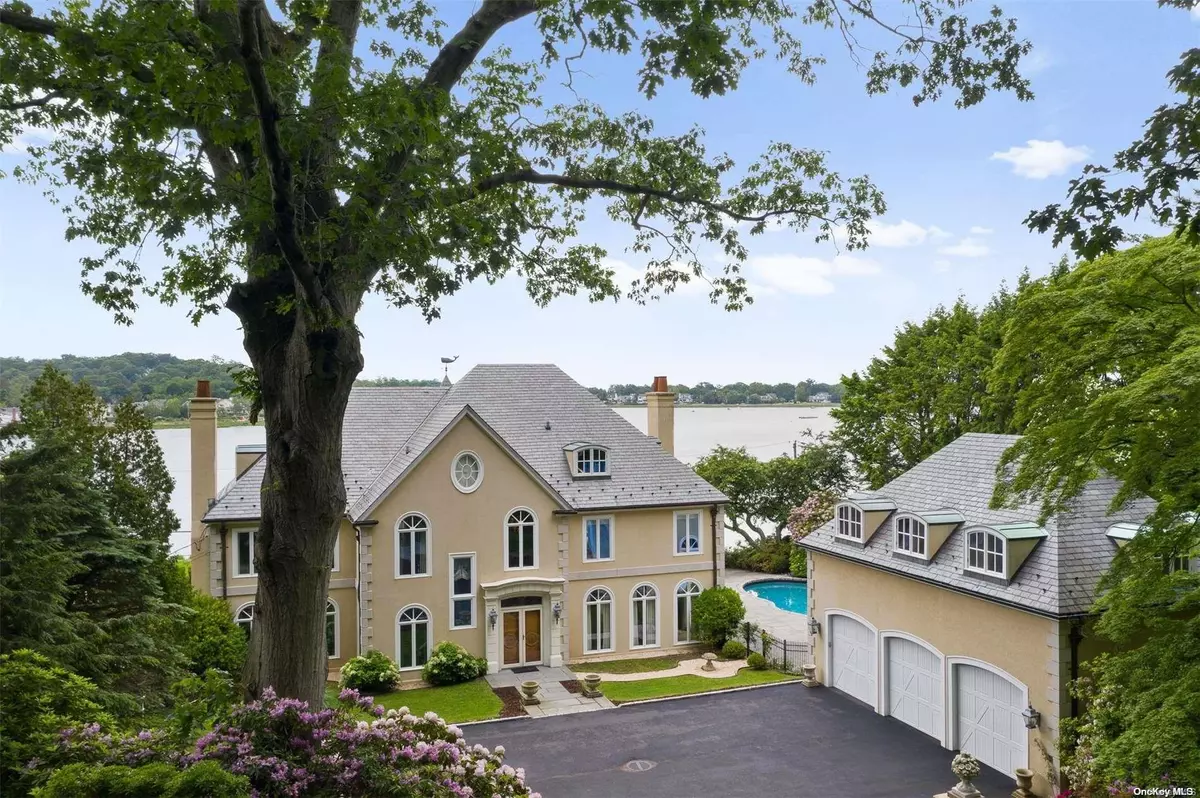 Mill Neck, NY 11765,146 Roger Canoe Hollow RD