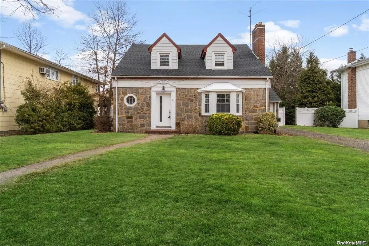 Hempstead, NY 11550,24 Clarendon Rd.