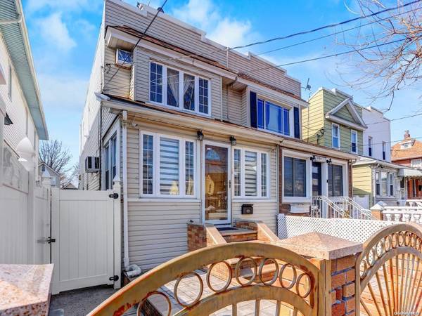 107-16 93rd ST, Ozone Park, NY 11417