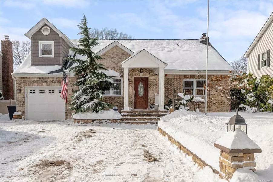 52 Jenkins Street, Merrick, NY 11566