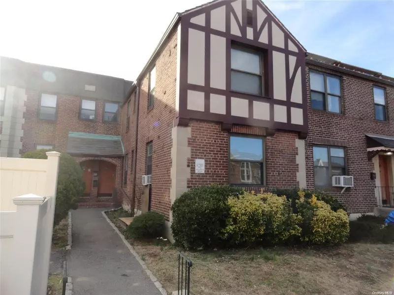 21-32 79th ST #2, East Elmhurst, NY 11370