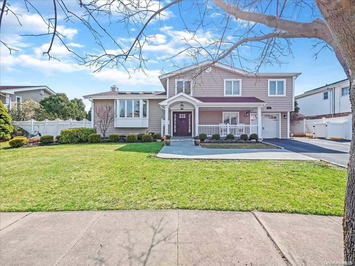 Jericho, NY 11753,11 Schuyler DR