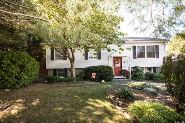 160 Ferndale BLVD, Islip, NY 11751