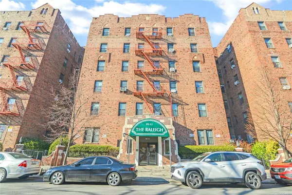 Jackson Heights, NY 11372,92-11 35th Ave #1C