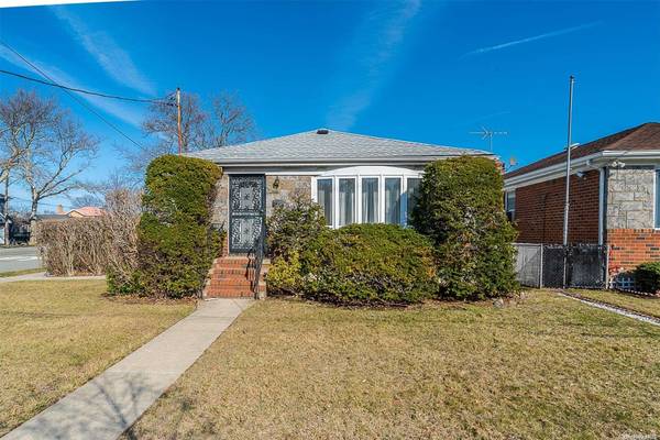 156-03 88 ST, Howard Beach, NY 11414