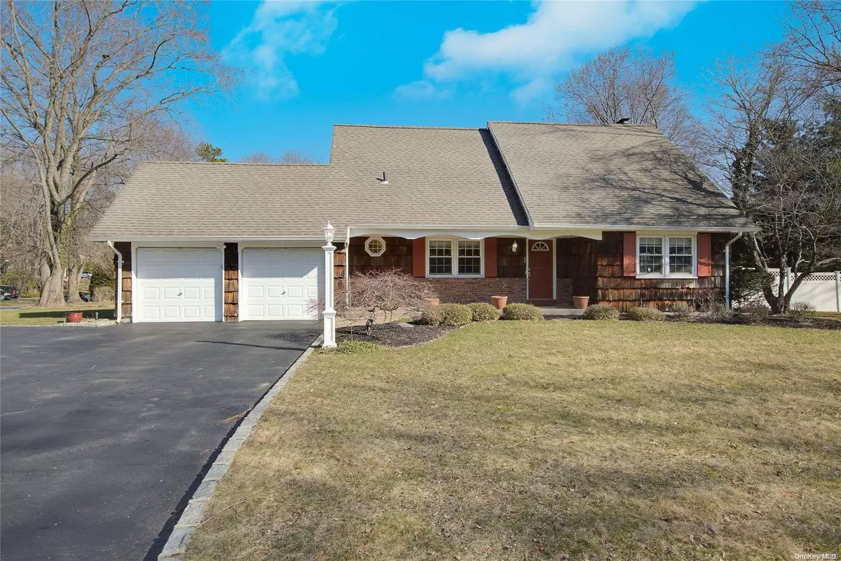 Setauket, NY 11733,35 Storyland LN