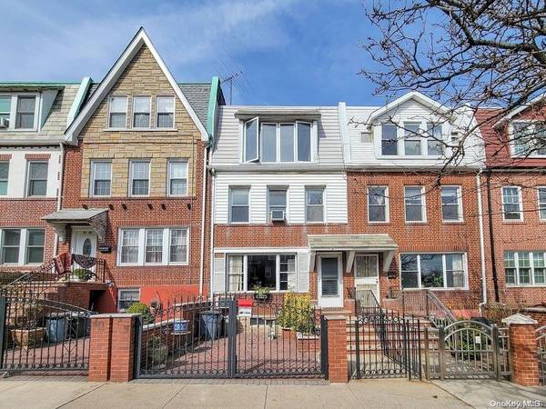 20-44 33rd ST, Long Island City, NY 11105