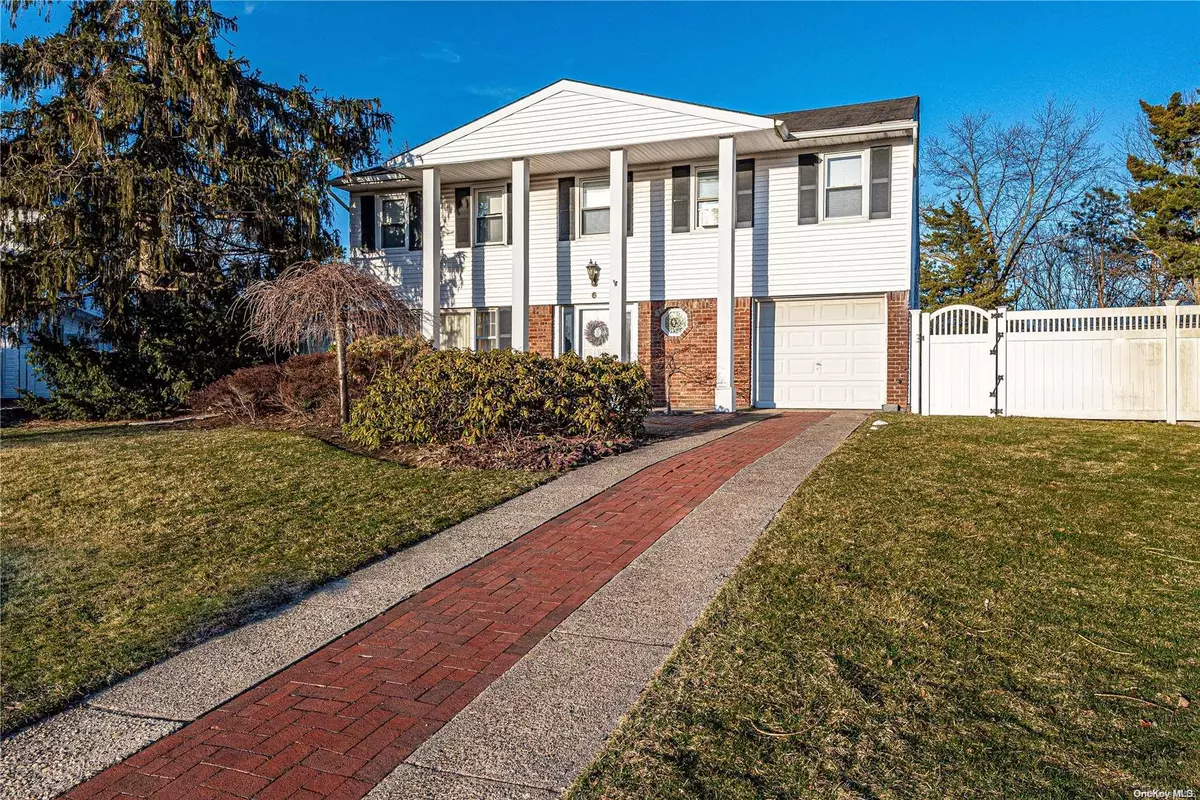 Smithtown, NY 11787,6 Wesleyan CT