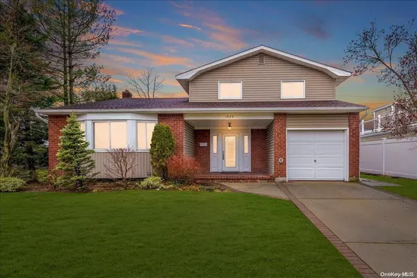 Merrick, NY 11566,1822 Leona CT