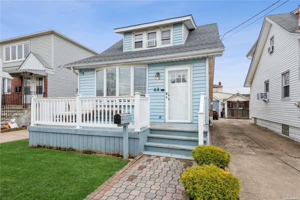 44 3rd AVE, East Rockaway, NY 11518