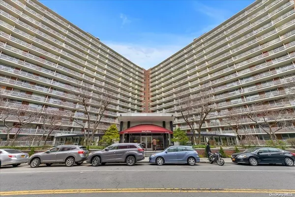 61-15 97th Street #8H, Rego Park, NY 11374