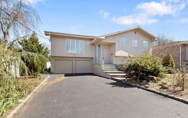 Merrick, NY 11566,2897 Hewlett AVE