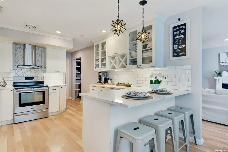 44 Birchwood RD #44, Coram, NY 11727