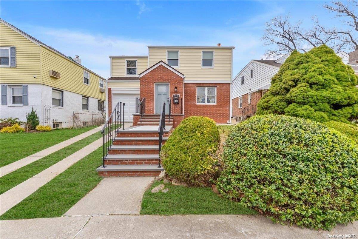 80-21 209 ST, Hollis Hills, NY 11427