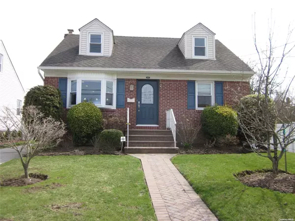 1060 Cornwell AVE, Baldwin, NY 11510