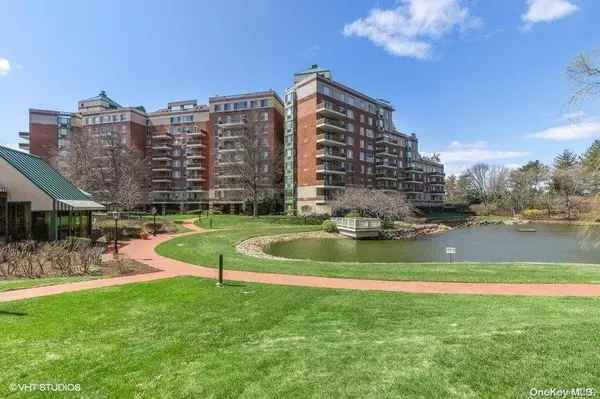 111 Cherry Valley AVE #703, Garden City, NY 11530