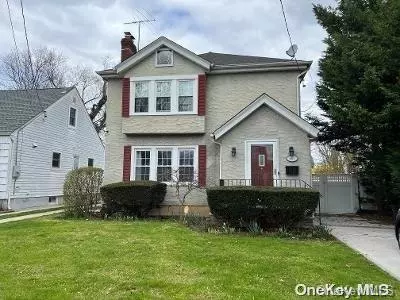 Baldwin, NY 11510,681 Westminster RD