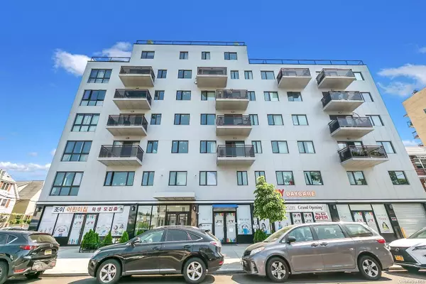 145-38 34 AVE #5H, Flushing, NY 11354