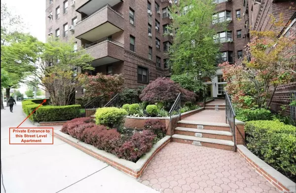 69-40 Yellowstone BLVD #7, Forest Hills, NY 11375