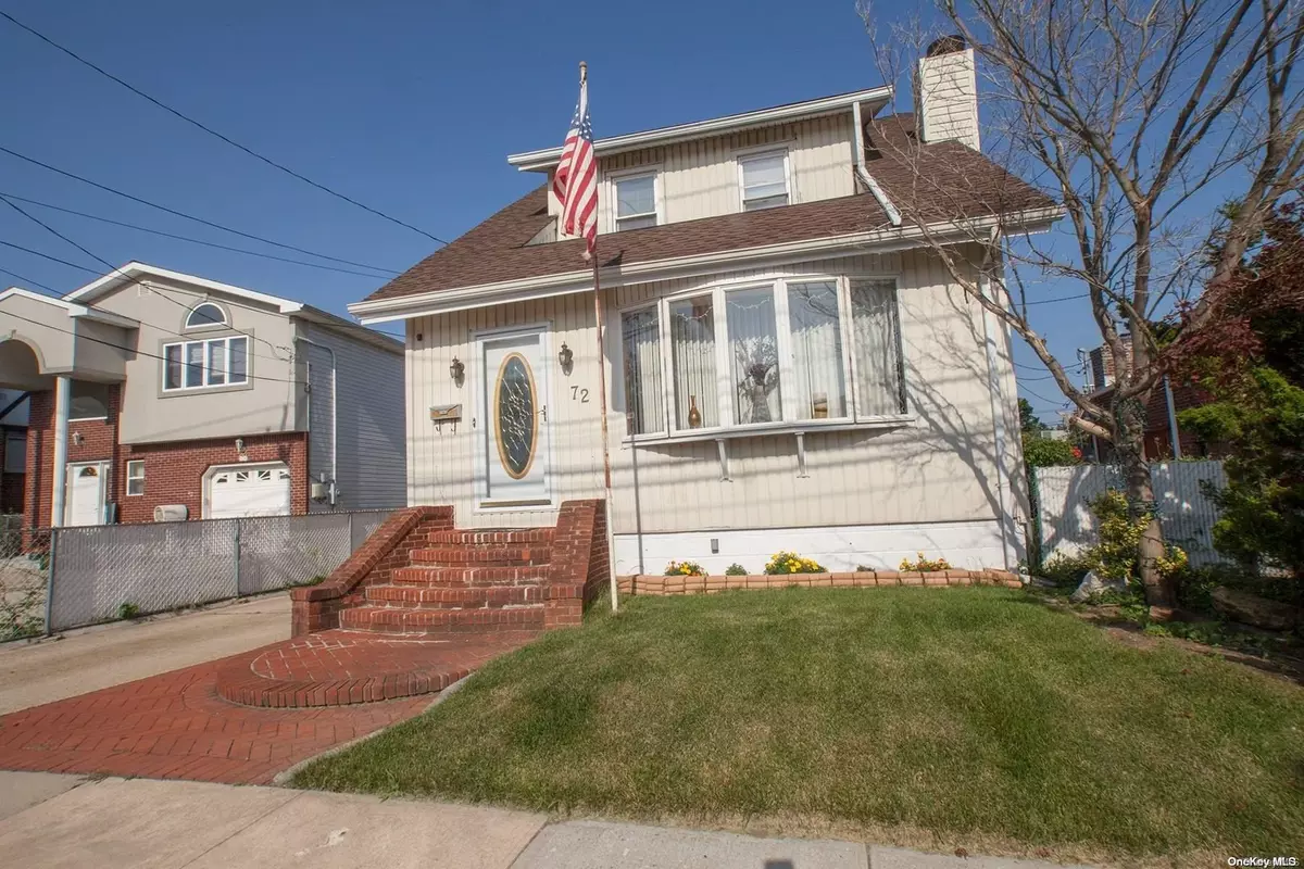 East Rockaway, NY 11518,72 Waldo AVE