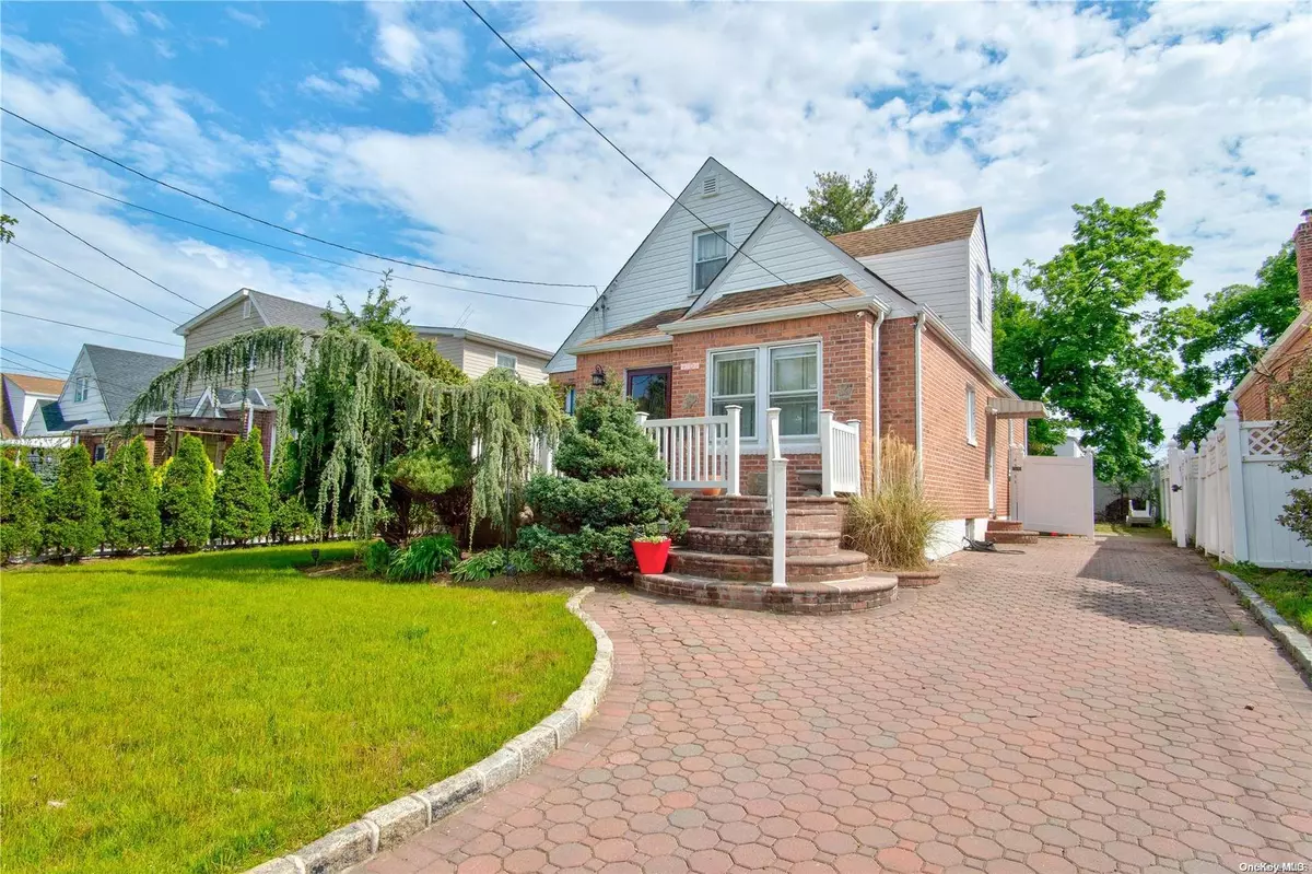 Elmont, NY 11003,238-30 116th RD