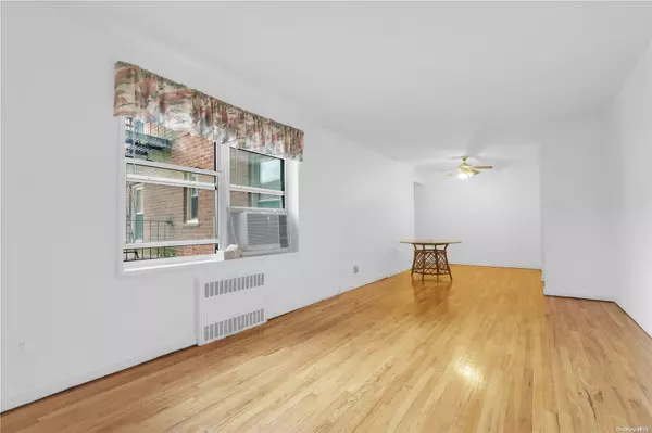 26-21 Union ST #2F, Flushing, NY 11354