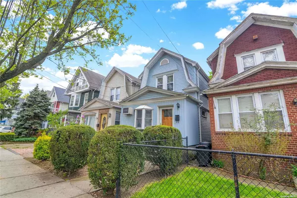 85-18 124th ST, Kew Gardens, NY 11415