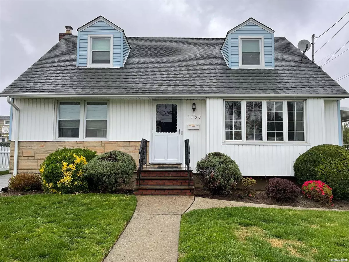 Franklin Square, NY 11010,1190 Martha PL