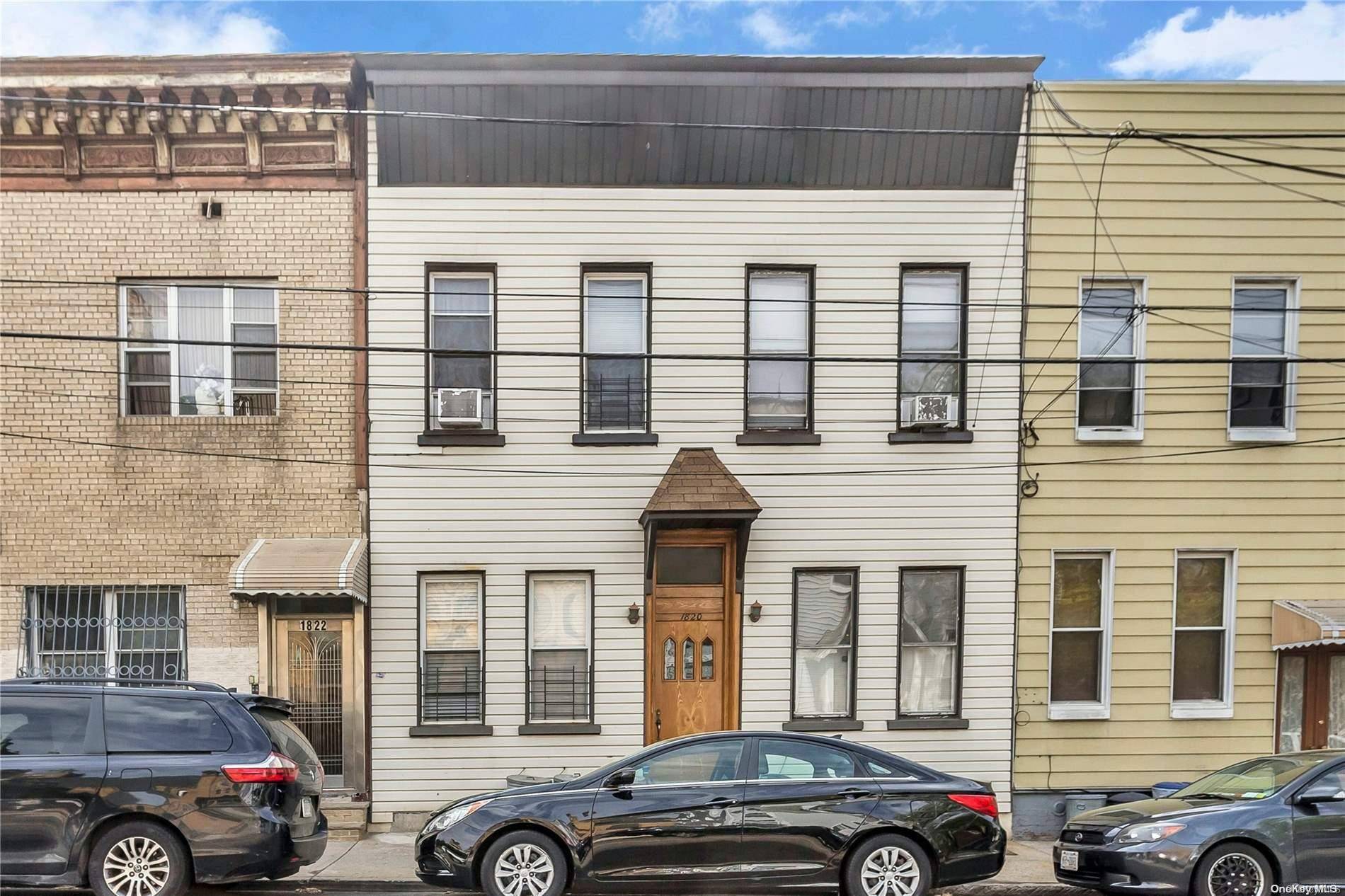 Ridgewood, NY 11385,18-20 Stanhope ST