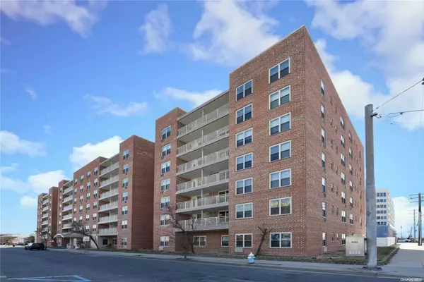 410 E Broadway #6C, Long Beach, NY 11561