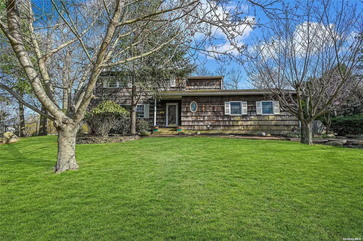 Port Jefferson, NY 11777,108 Birch DR