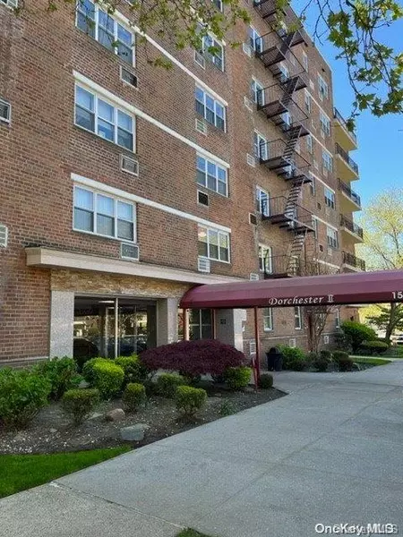 151-31 88 ST #3G, Howard Beach, NY 11414