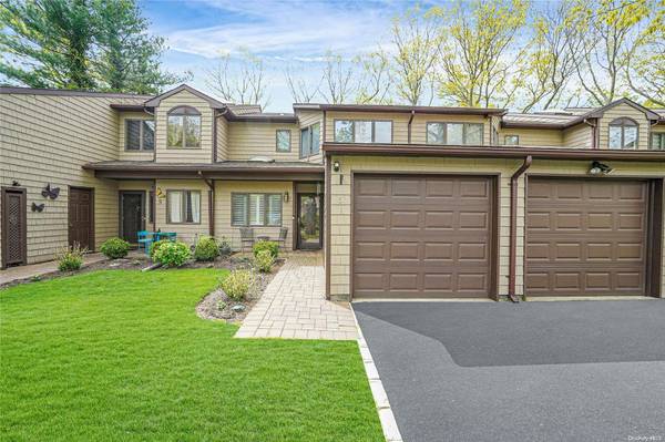 5 Jeremy CIR #5, Nesconset, NY 11767