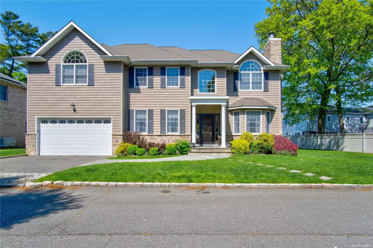 Woodmere, NY 11598,133 Combs AVE