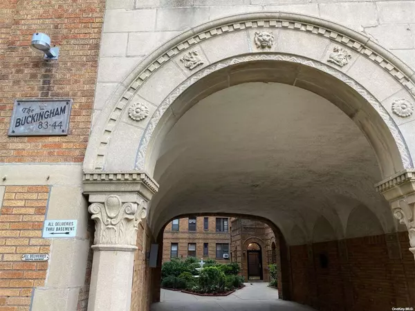 83-44 Lefferts BLVD #5R, Kew Gardens, NY 11415