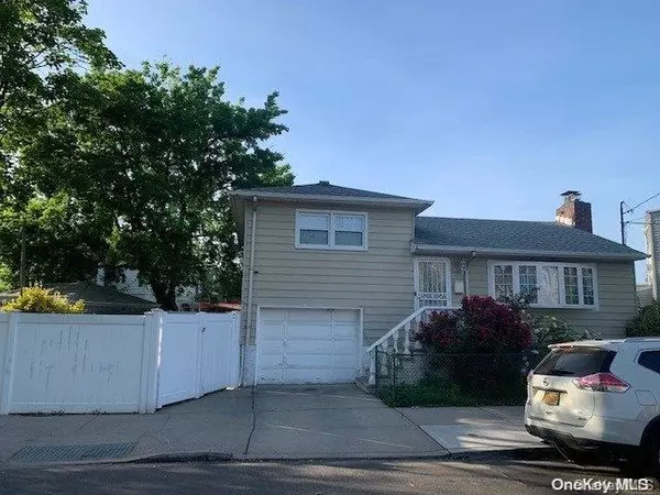 82-25 97th AVE, Ozone Park, NY 11416